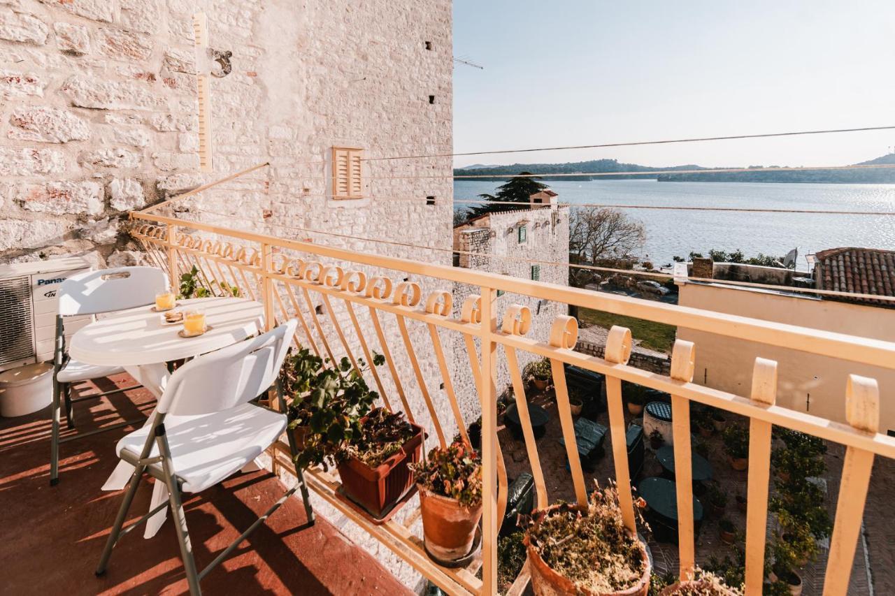 Arya apartment Šibenik Exterior foto