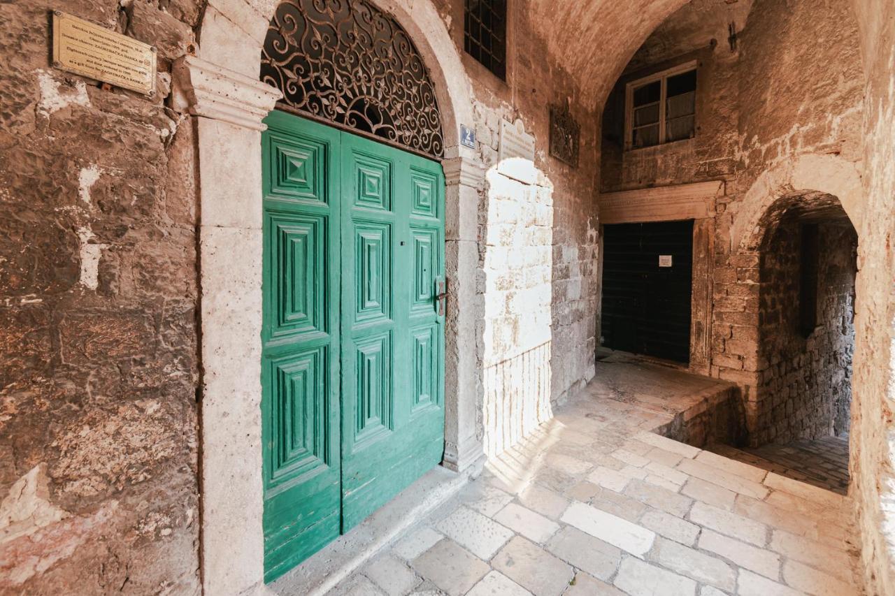 Arya apartment Šibenik Exterior foto